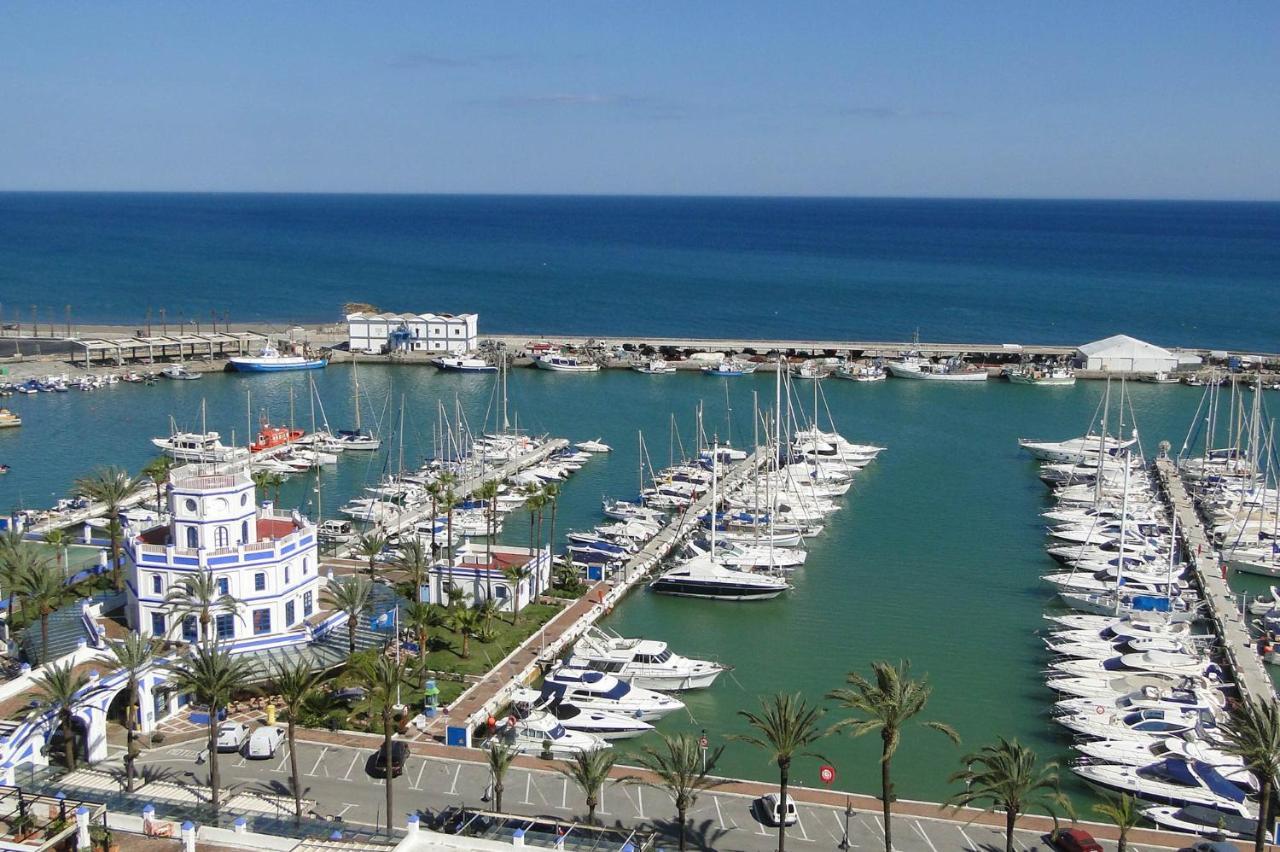 Apartamento Estepona Golf ภายนอก รูปภาพ