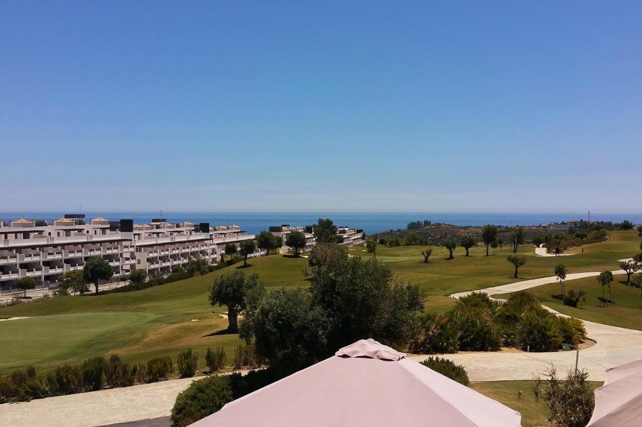 Apartamento Estepona Golf ภายนอก รูปภาพ