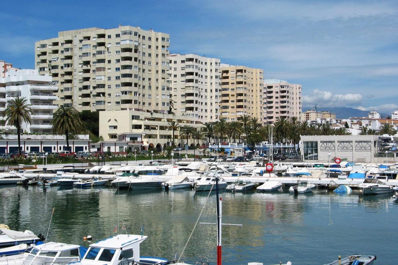 Apartamento Estepona Golf ภายนอก รูปภาพ